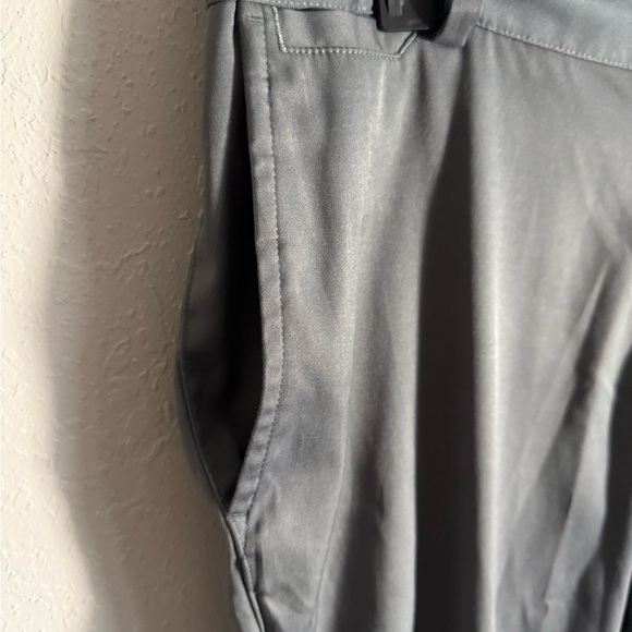 Men’s 30” Waist Gray Nike Golf Tour Performance Dri-Fit Lightweight Golf Pants - Picture 2 of 7